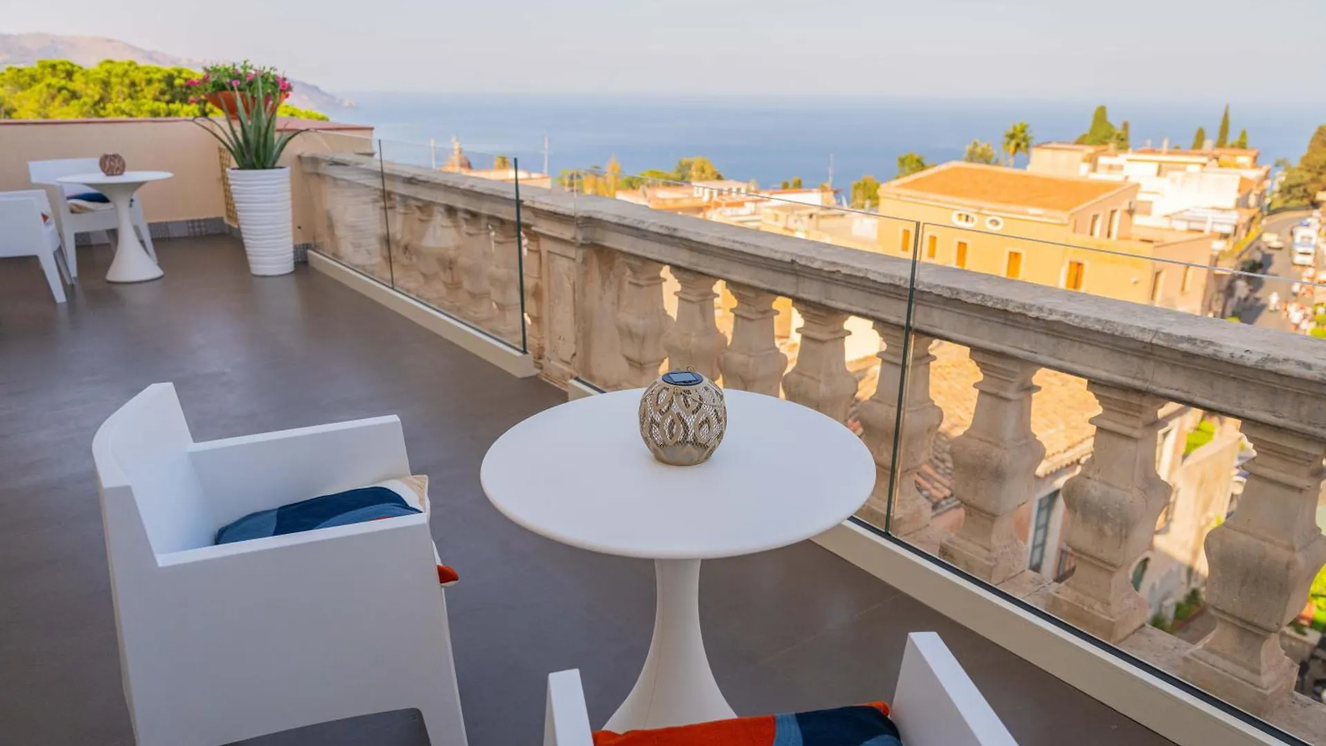 La Terrazza Di Porta Messina Hotel Taormina 0*,  Italy